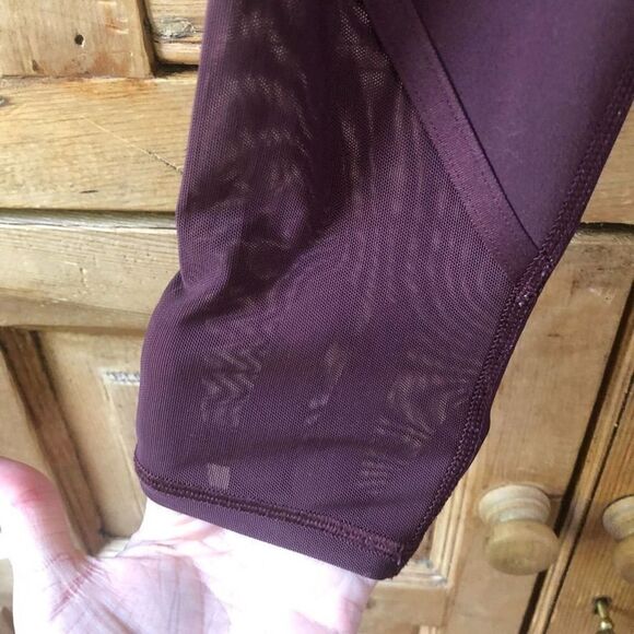 Athleta XXS Wine Colored Vitality Stash Pocket 7/8 Leggings - Picture 4 of 10